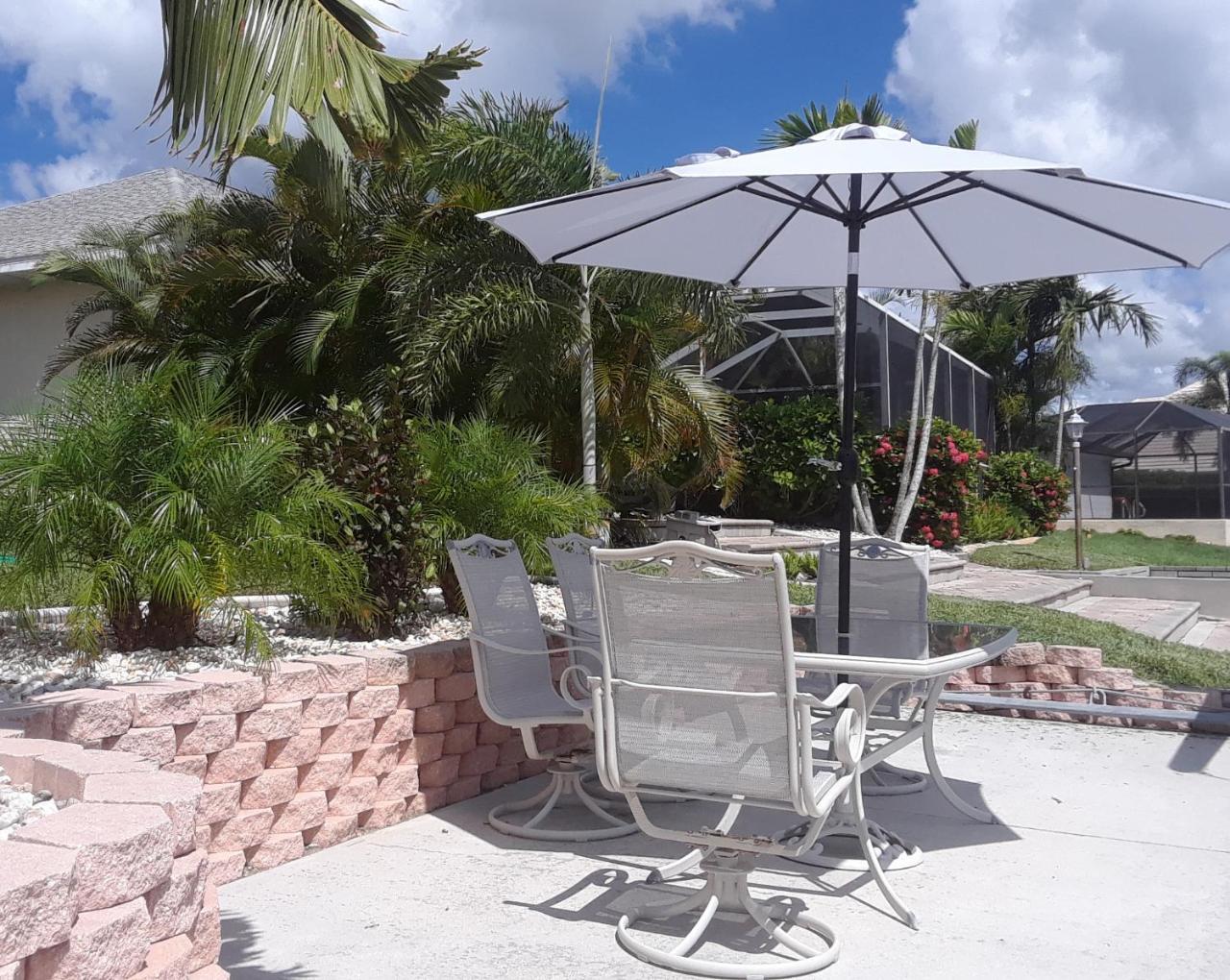 Villa Eyleen Cape Coral Exterior foto